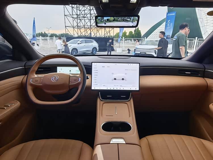 東風風神L8開啟預售 推出四款車型,預售價區間12.99萬-14.99萬元