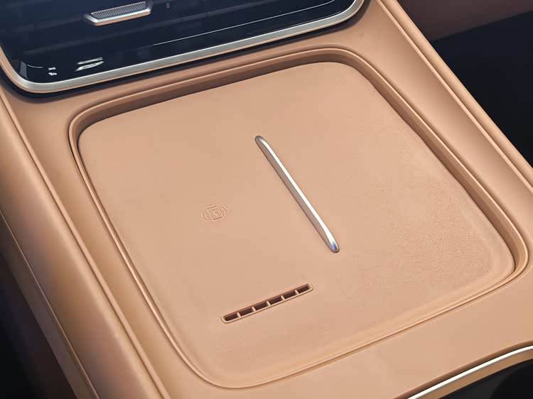 東風風神L8開啟預售 推出四款車型,預售價區間12.99萬-14.99萬元